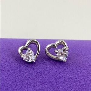 💛 Elegant 925 Silver Heart CZStud Earrings